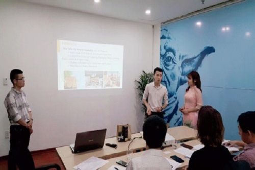 Đà Nẵng: Giám đốc cao cấp Tập đoàn Topica Edtech huấn luyện 8 dự án khởi nghiệp