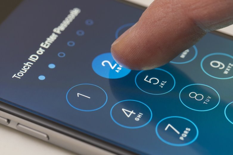 Một công ty tuyên bố có thể tiếp cận từ xa dữ liệu của mọi iPhone