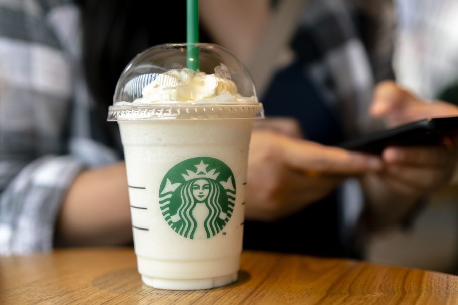 Khách hàng Starbucks không còn được xem phim sex bằng Wi-Fi công cộng