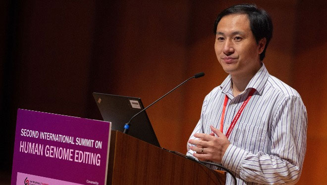 Ông He Jiankui phát biểu trong Hội nghị chỉnh sửa hệ gene người tại Hong Kong diễn ra ngày 28/11.