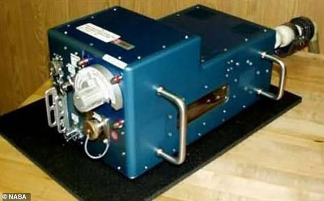 Thiết bị được sử dụng trên trạm vũ trụ quốc tế ISS có khả năng phân tích nước tiểu của các phi hành gia 