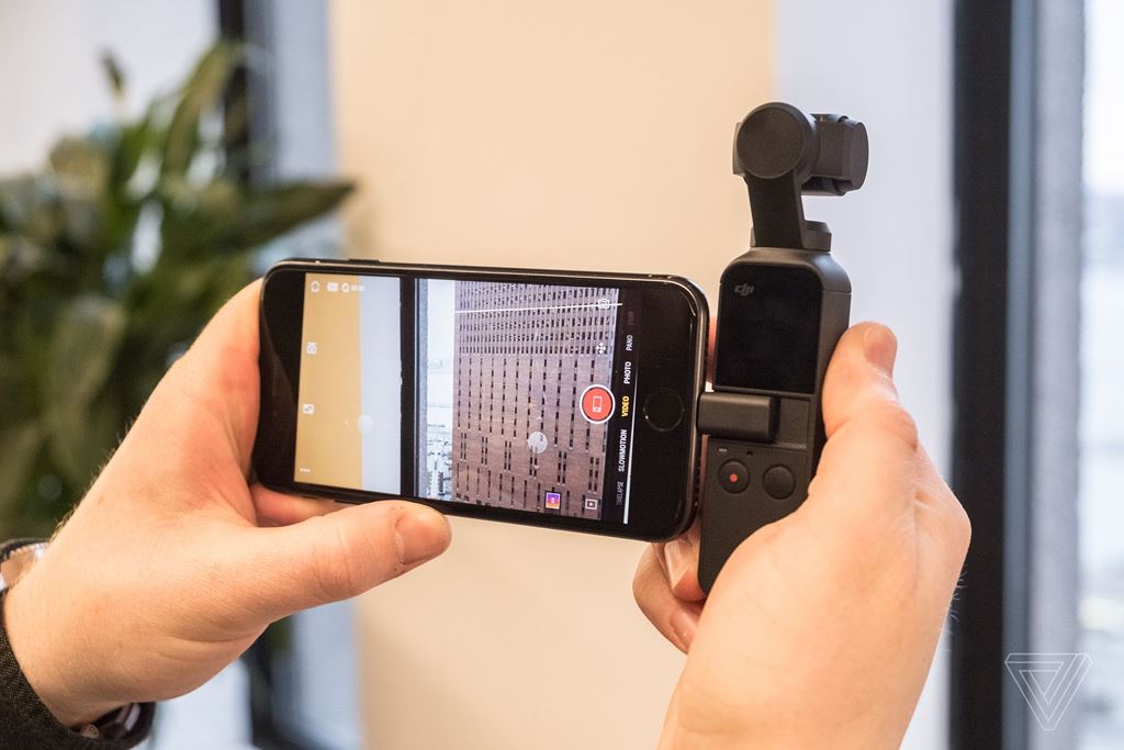 DJI Osmo Pocket ra mắt: Nhỏ hơn gậy selfie nhưng quay 4K 60fps cực mượt ảnh 7