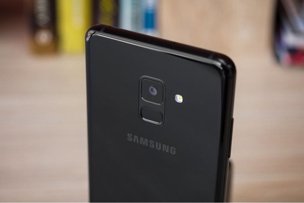 Samsung Galaxy A50 sẽ có viên pin 4000mAh và camera sau 24MP ảnh 1