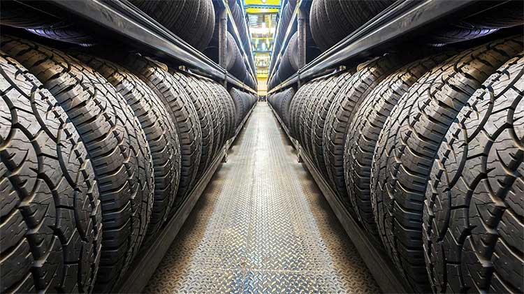 Các nhà sản xuất lốp đều sử dụng cùng một chất hấp thụ là bột carbon đen.