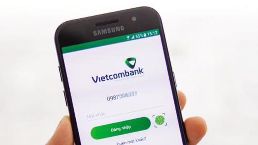 Vietcombank miễn phí dịch vụ thanh toán vé tàu, xe qua Mobile B@nking