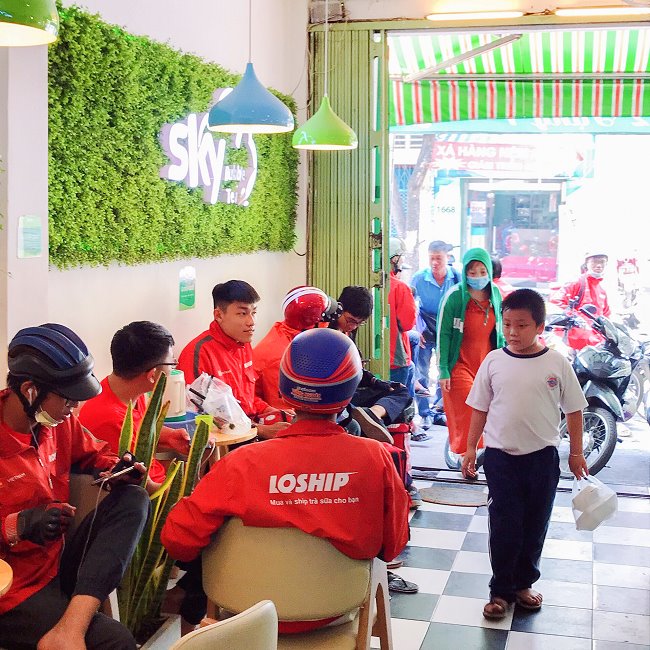 “Bùng nổ” cùng Loship: tuyển ồ ạt shipper giao đồ ăn ở Đà Nẵng