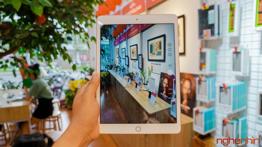 Trên tay iPad 2019: màn hình Retina 10,2 inch, giá rẻ, vỏ nhôm tái chế ảnh 11