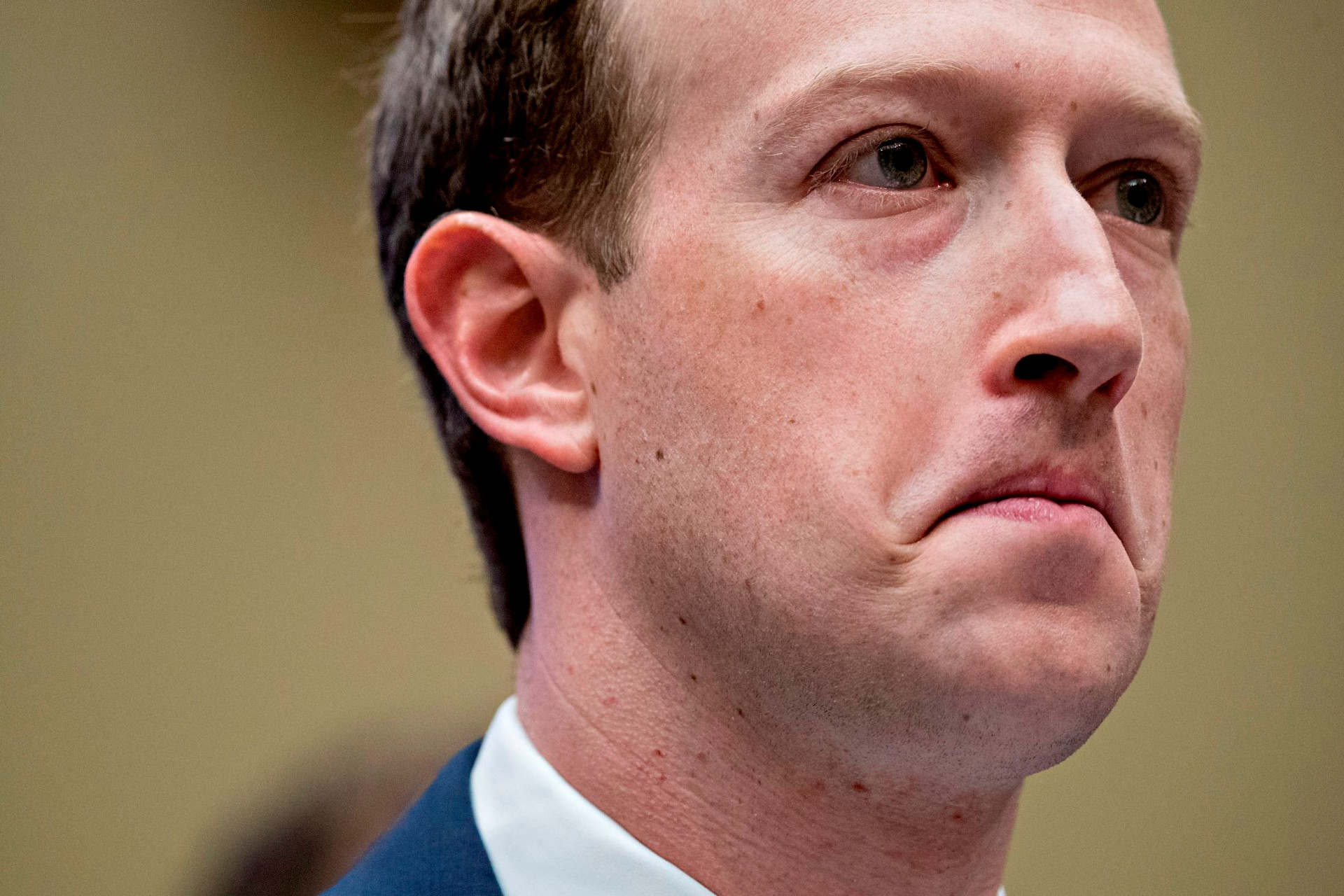 Mark Zuckerberg mải mê xây ‘đế chế siêu ngược’, mặc Facebook ‘biến chất’ đến nỗi khó nhận ra - Ảnh 4.