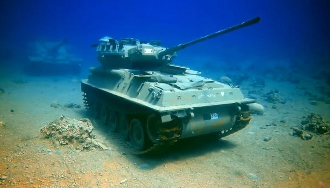 Đến thăm viện bảo tàng quân sự độc đáo nằm dưới biển có một không hai tại Jordan