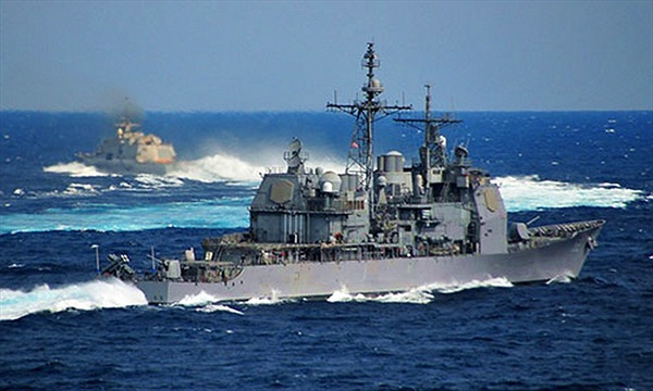 Tuần dương hạm Mỹ áp sát Trường Sa, thách thức Trung Quốc trên Biển Đông