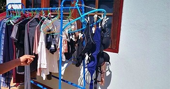 Lắp camera phát hiện kẻ trộm đồ lót trên tầng, cô gái phát hiện điều đáng sợ Lắp camera phát hiện kẻ trộm đồ lót trên tầng, cô gái phát hiện điều đáng sợ