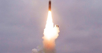 CSIS nghi Triều Tiên sắp thử tên lửa đạn đạo phóng từ tàu ngầm