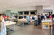 Bên trong cửa hàng Mi Store lớn nhất trong khu vực của Xiaomi tại TP.HCM bày bán những gì?