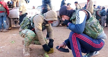 Kinh ngạc vũ khí của chiến binh Sư đoàn Hamza ở Syria Kinh ngạc vũ khí của chiến binh Sư đoàn Hamza ở Syria