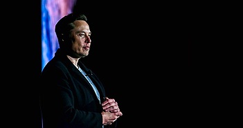 Elon Musk vội vàng bán 7,92 triệu cổ Tesla, thu về gần 7 tỷ USD