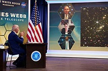 Tổng thống Joe Biden khoe bức ảnh sâu nhất về vũ trụ của kính thiên văn Webb sau gần 1 năm hoạt động