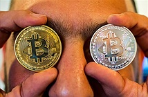 Bitcoin sập giá, nhà đầu tư non trẻ nếm thất bại đầu 2021