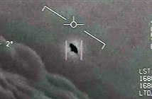 Cựu phi công Hải quân Mỹ khẳng định nhìn thấy UFO