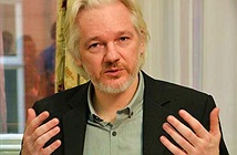 Julian Assange muốn giúp Đức điều tra tình báo Mỹ