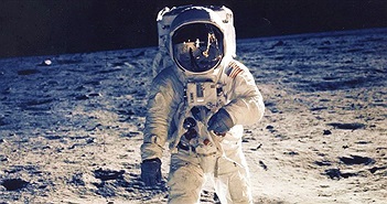 Sau 50 năm, NASA gấp rút quay lại Mặt Trăng: Huấn luyện ngày đêm, chuyến bay sắp diễn ra