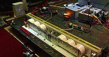 Google dùng laser thay sợi quang để truyền internet tốc độ cao Google dùng laser thay sợi quang để truyền internet tốc độ cao