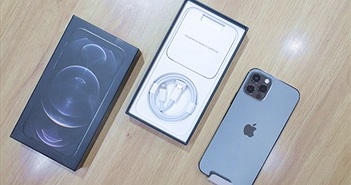 Trên tay iPhone 12 Pro đầu tiên tại Việt Nam giá 27,45 triệu Trên tay iPhone 12 Pro đầu tiên tại Việt Nam giá 27,45 triệu