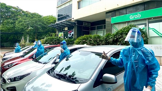 Grab Việt Nam triển khai đội xe phục vụ y tế tại Hà Nội