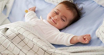 Nghiên cứu mới: Không nên đánh thức trẻ dưới 2 tuổi dậy khi bé đang ngủ