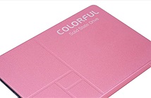 Dòng SSD đầu tiên trên thế giới có màu hồng nữ tính