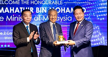Thăm FPT, Thủ tướng Malaysia chia sẻ kinh nghiệm chuyển đổi số thành công