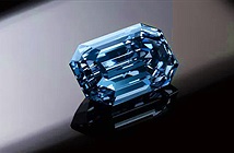 Viên kim cương xanh lớn nhất thế giới được đấu giá hơn 57 triệu USD