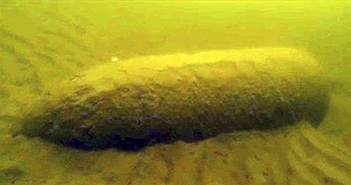 Các nhà khoa học rải vi khuẩn lên bom của Đức Quốc xã chìm dưới biển