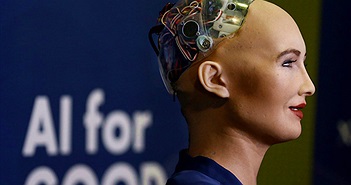 Công dân robot đầu tiên trên thế giới là một con robot từng tuyên bố... sẽ tiêu diệt loài người Công dân robot đầu tiên trên thế giới là một con robot từng tuyên bố... sẽ tiêu diệt loài người