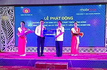MobiFone tặng hơn 2 tỷ đồng cho tỉnh Nghệ An